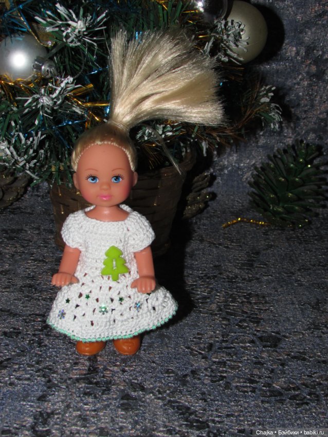 Вязаные платья на кукол Evi simba — Еви (11 см) - "Зимний Лес". Предновогодний показ "Рождественская Сказка для кукол"