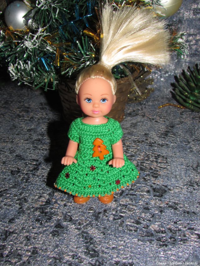 Вязаные платья на кукол Evi simba — Еви (11 см) - "Зимний Лес". Предновогодний показ "Рождественская Сказка для кукол"