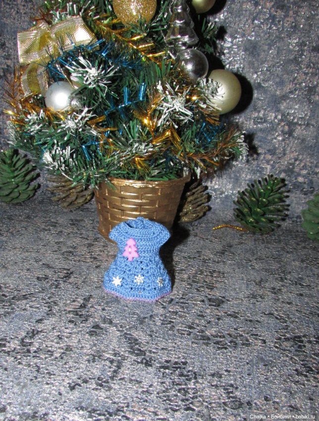 Вязаные платья на кукол Evi simba — Еви (11 см) - "Зимний Лес". Предновогодний показ "Рождественская Сказка для кукол" (фото 6)