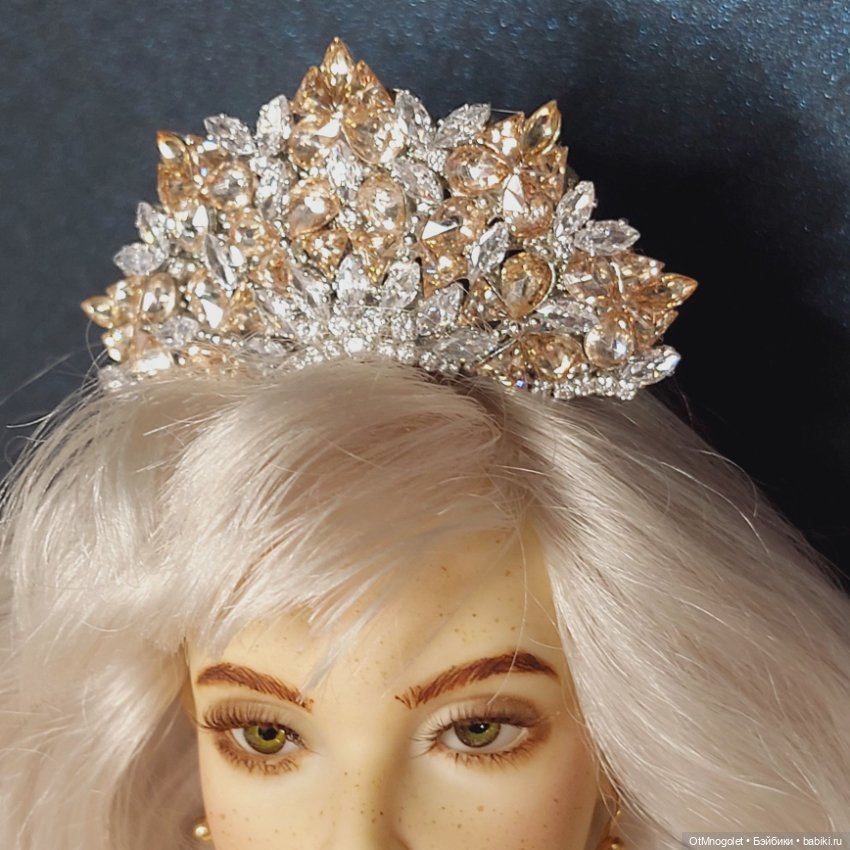 Короны, диадемы, тиары и серьги к ним (фото 2)