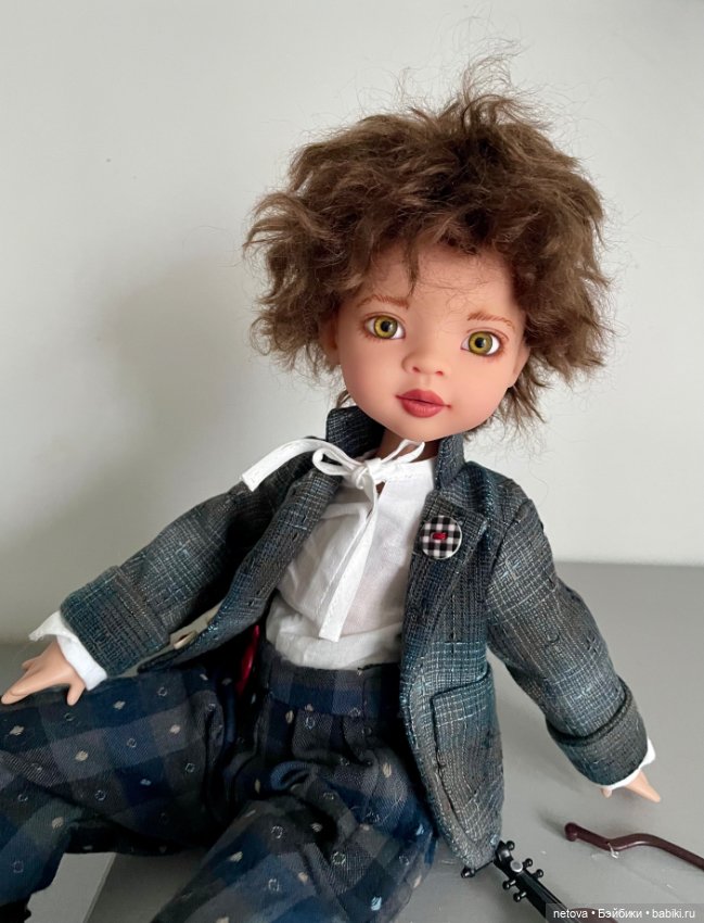 Шарнирные куклы «пуговки» - мальчики. Яша-скрипач (фото 10)
