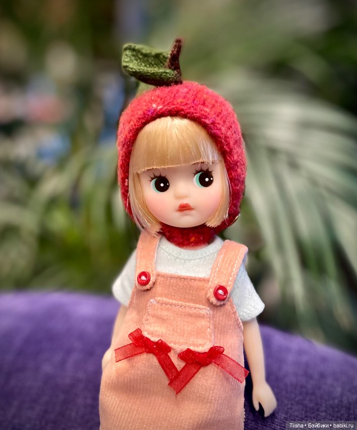 Шапочное настроение — Куклы Strawberry Planet: Redberry