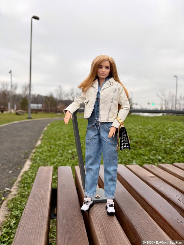 Шел третий зимний день…мимо шел