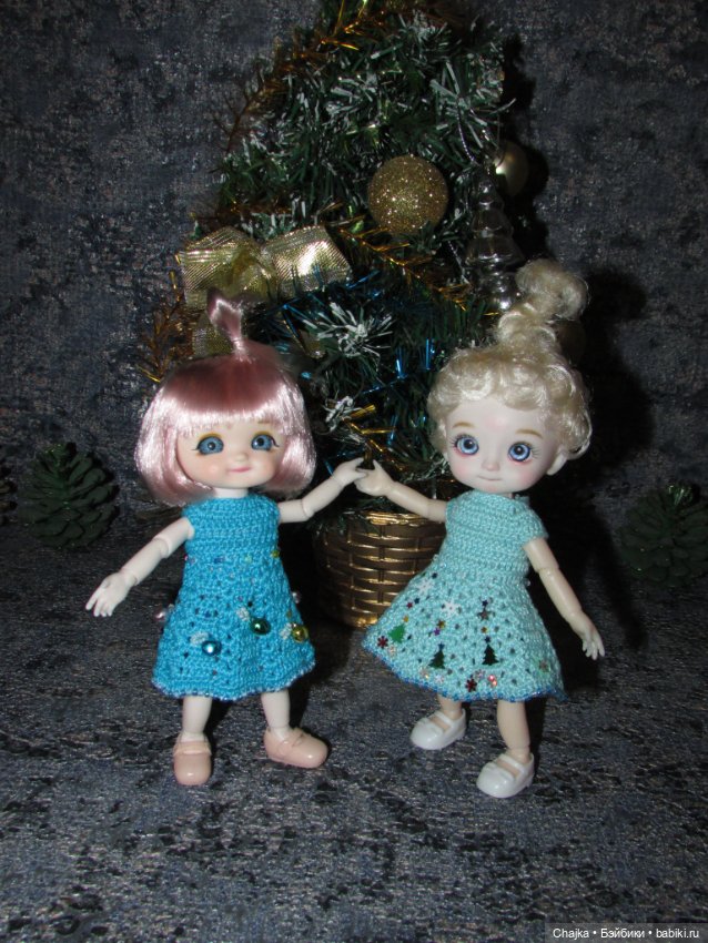 Вязаные наряды на шарнирных кукол 16 см (bjd 16 sm). Предновогодний показ "Рождественская Сказка для кукол"