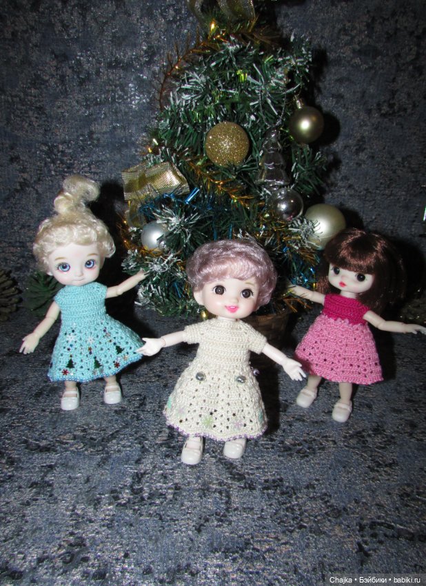 Вязаные наряды на шарнирных кукол 16 см (bjd 16 sm). Предновогодний показ "Рождественская Сказка для кукол" (фото 3)