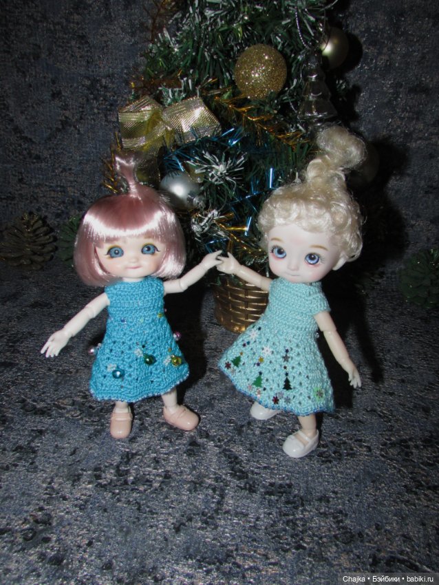 Вязаные наряды на шарнирных кукол 16 см (bjd 16 sm). Предновогодний показ "Рождественская Сказка для кукол"