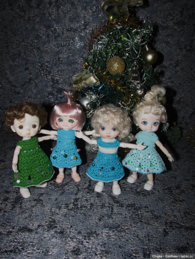 Вязаные наряды на шарнирных кукол 16 см (bjd 16 sm). Предновогодний показ "Рождественская Сказка для кукол" (фото 9)