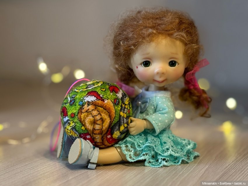 Как мы с куклятами Новый год вышивали (фото 8)