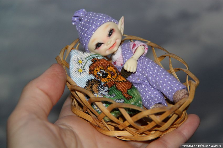 Как мы с куклятами Новый год вышивали