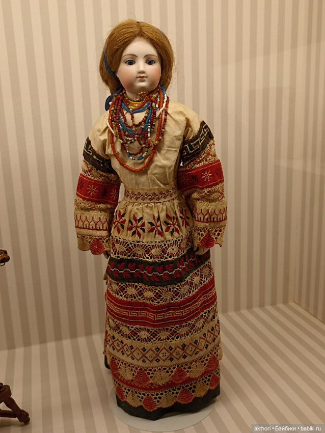 Картинки с выставки — Всё об антикварных куклах: история