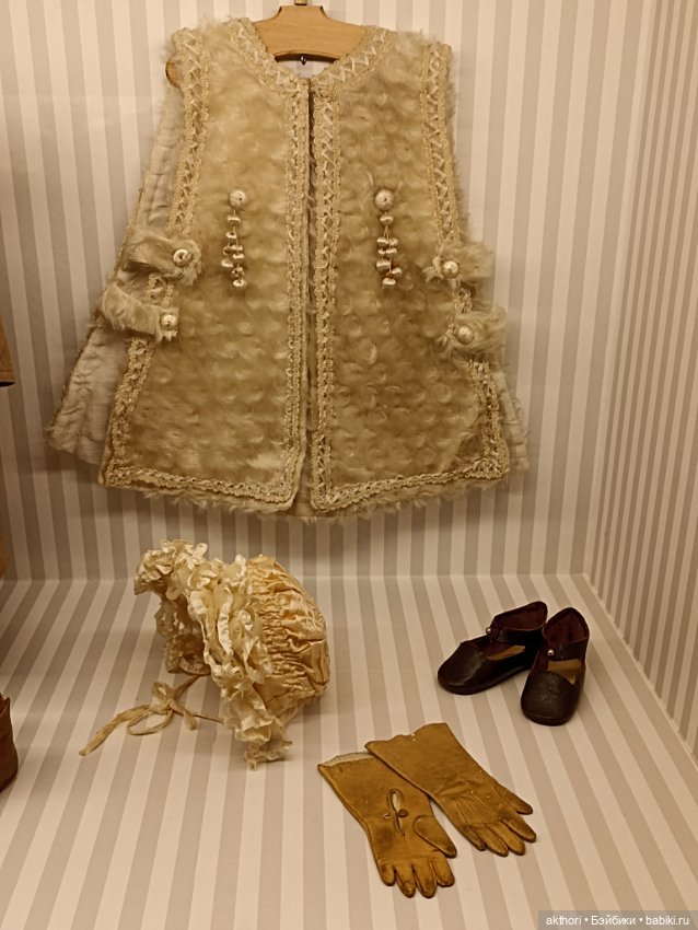 Картинки с выставки — Всё об антикварных куклах: история