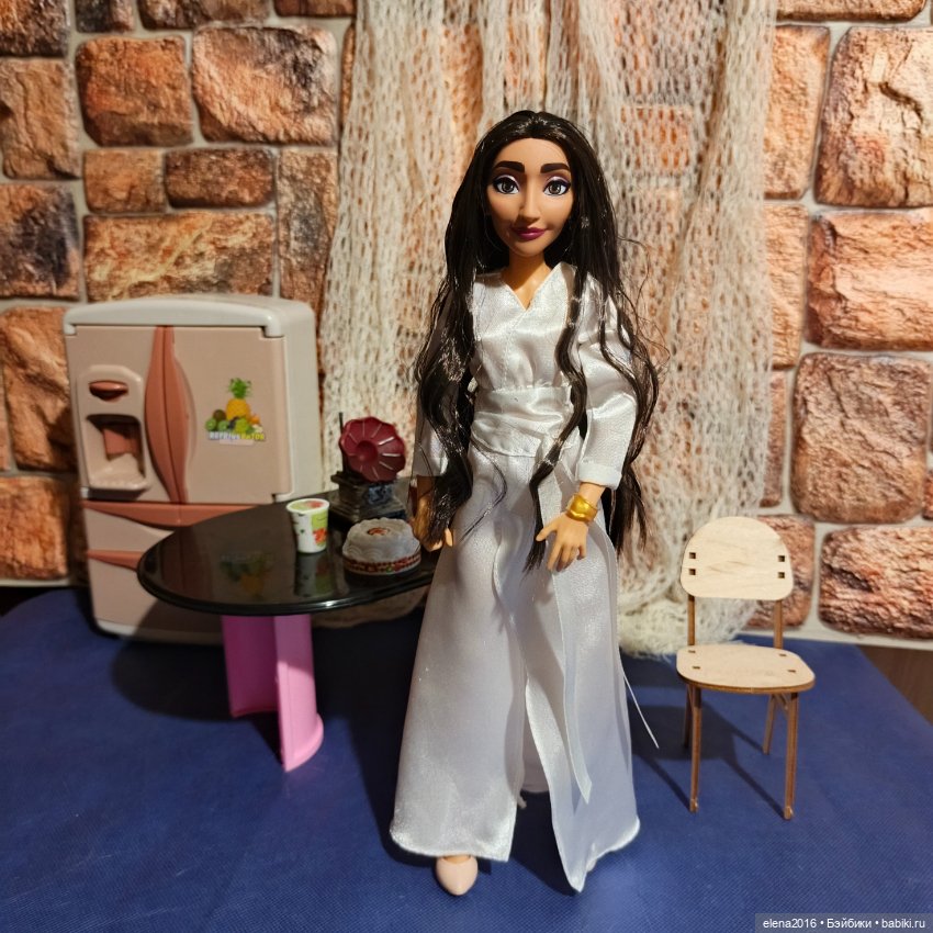 В кафешке — Куклы Barbie (Барби): Looks (фото 5)