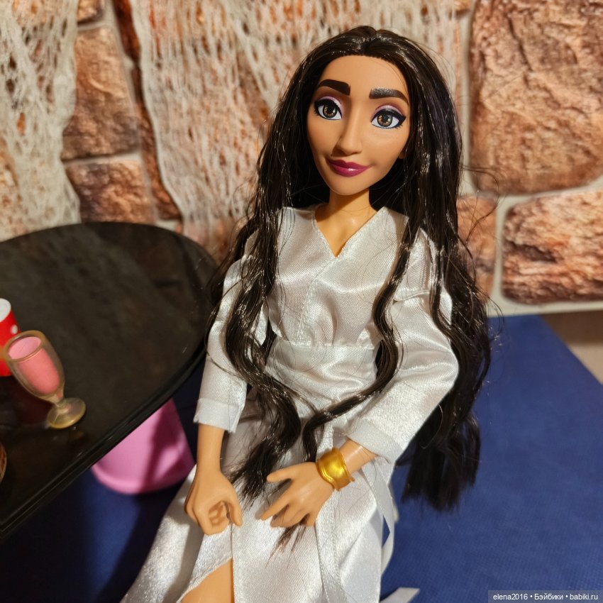 В кафешке — Куклы Barbie (Барби): Looks (фото 4)