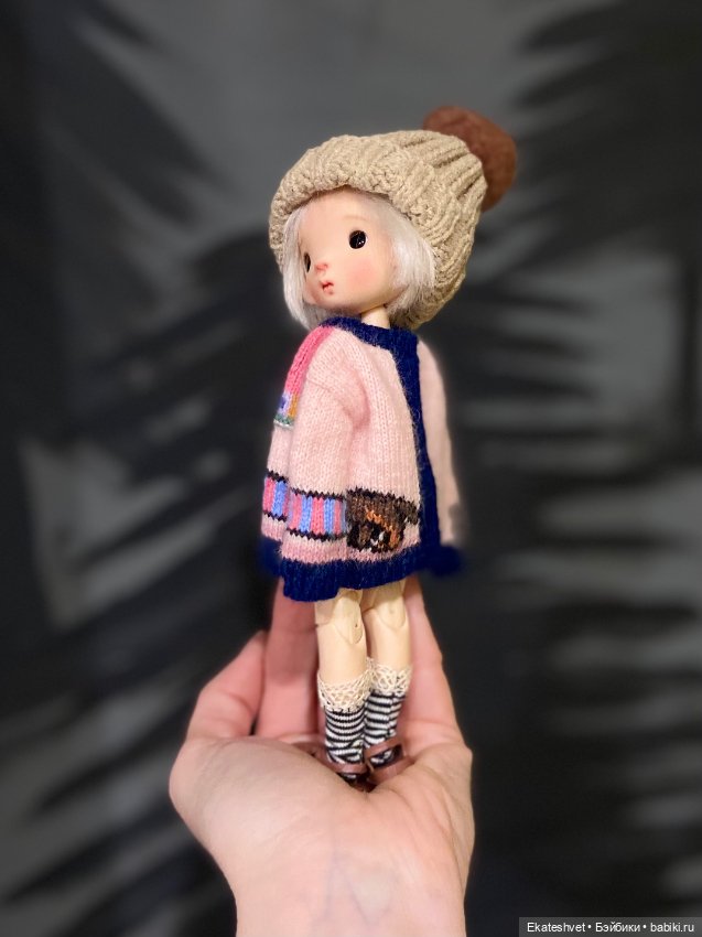 Свитер на кукол БЖД (Блайз, об 22, стодолл М и подобные) (фото 2)