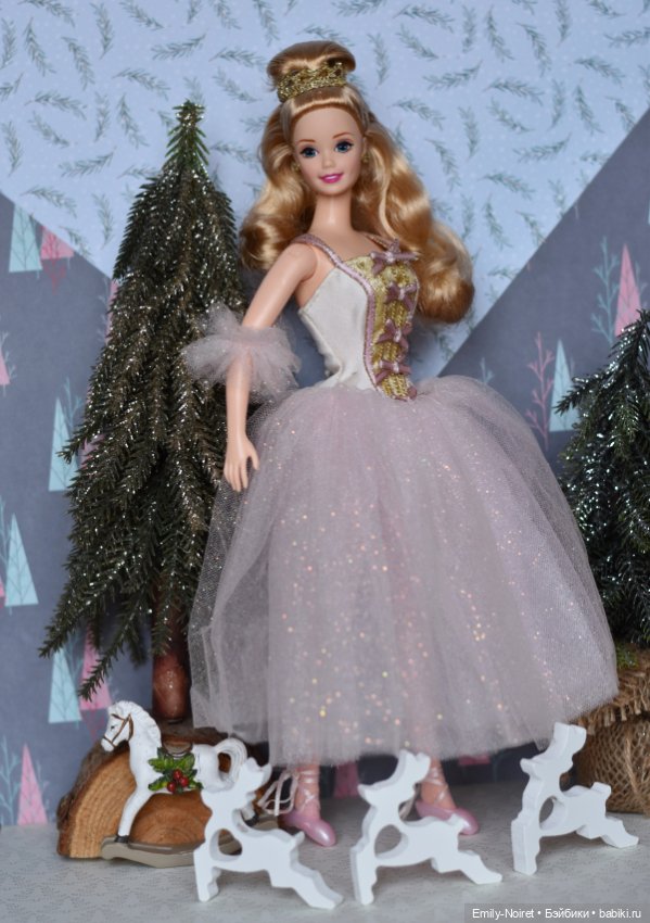 Марципанка — Куклы Barbie (Барби): Looks (фото 3)