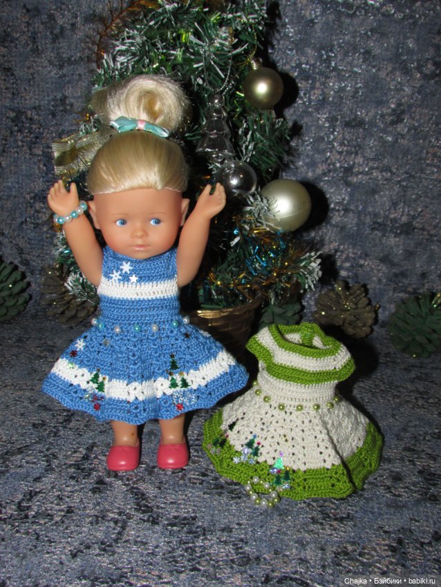Вязаное платье «Снежинка» на кукол Corolle mini 20 см. Предновогодний показ "Рождественская Сказка для кукол"