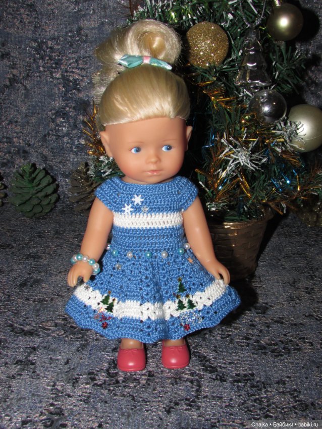 Вязаное платье «Снежинка» на кукол Corolle mini 20 см. Предновогодний показ "Рождественская Сказка для кукол" (фото 7)