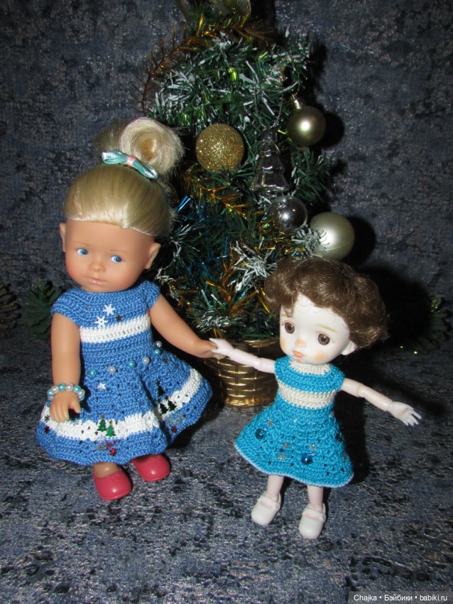 Вязаное платье «Снежинка» на кукол Corolle mini 20 см. Предновогодний показ "Рождественская Сказка для кукол"