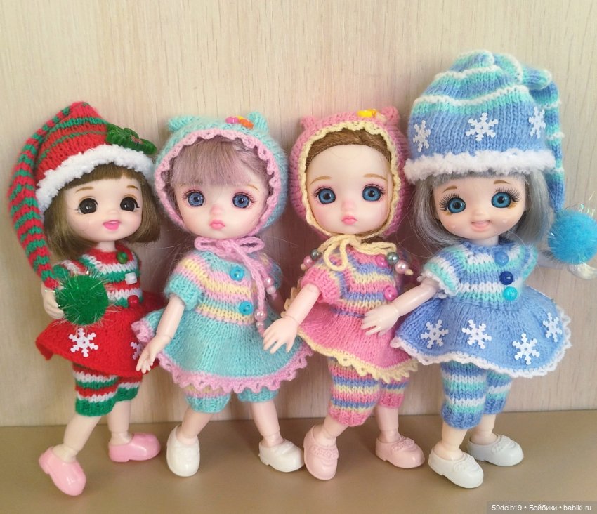 Один фасон - четыре разных костюмчика для баболечек