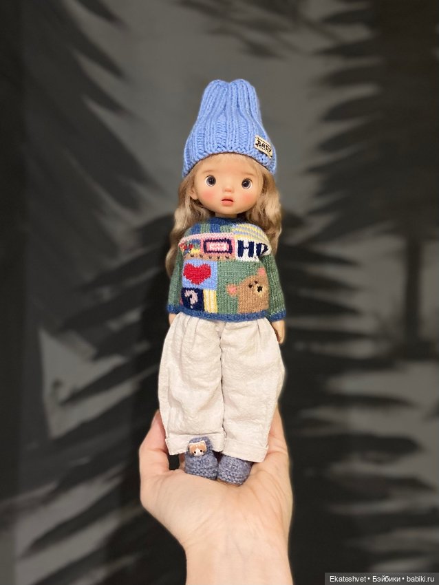 Свитер на кукол БЖД (Блайз, об 22, стодолл М и подобные)