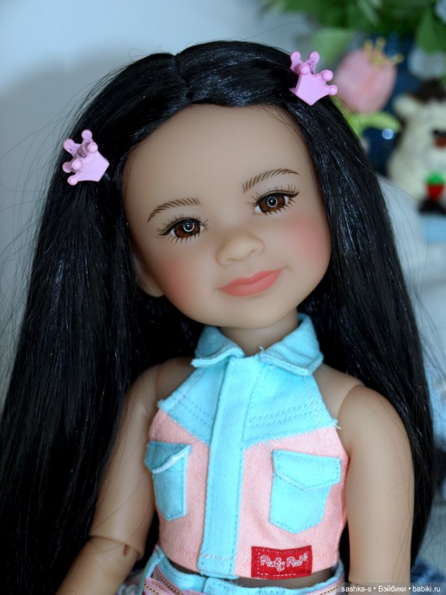 Амина Руби Ред - недооцененная скромная девчонка