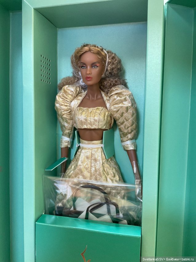 Моя коллекция Integrity Toys 1 Кики (фото 4)