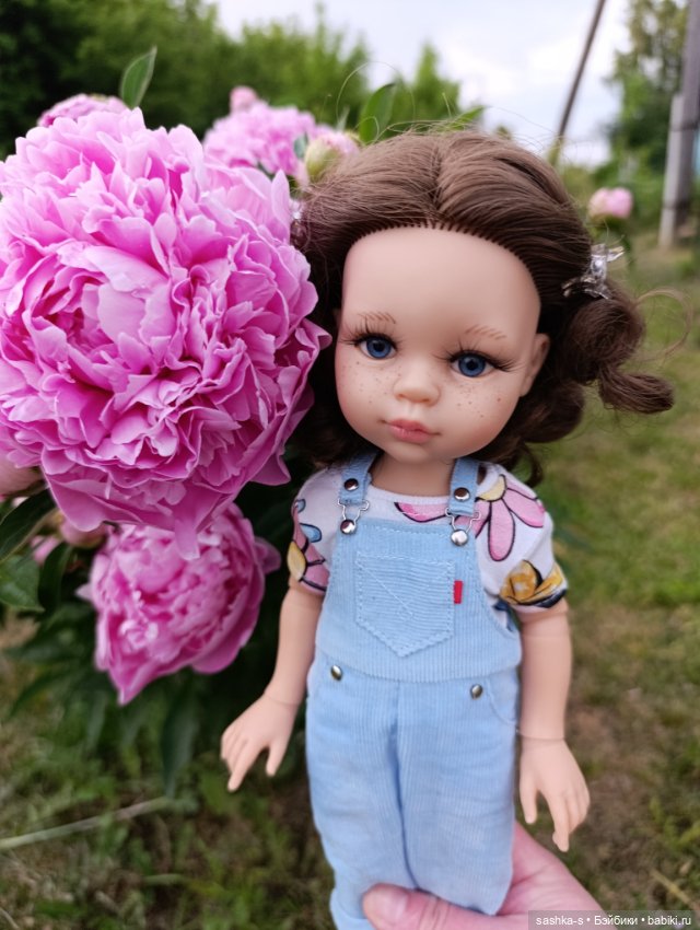 Весна-Лето 2025. Часть 1 - Прогулка с Сашкой (Паола Рейна)