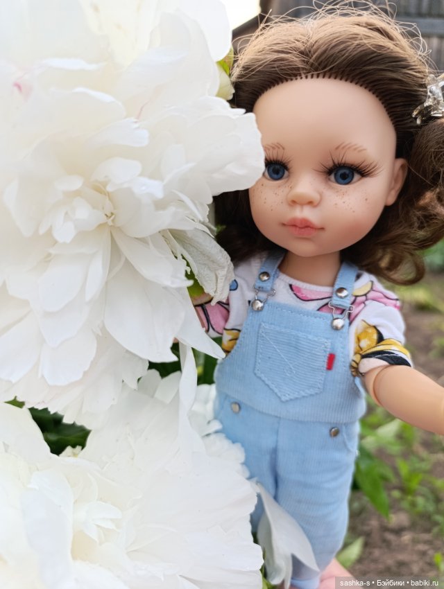 Весна-Лето 2025. Часть 1 - Прогулка с Сашкой (Паола Рейна)