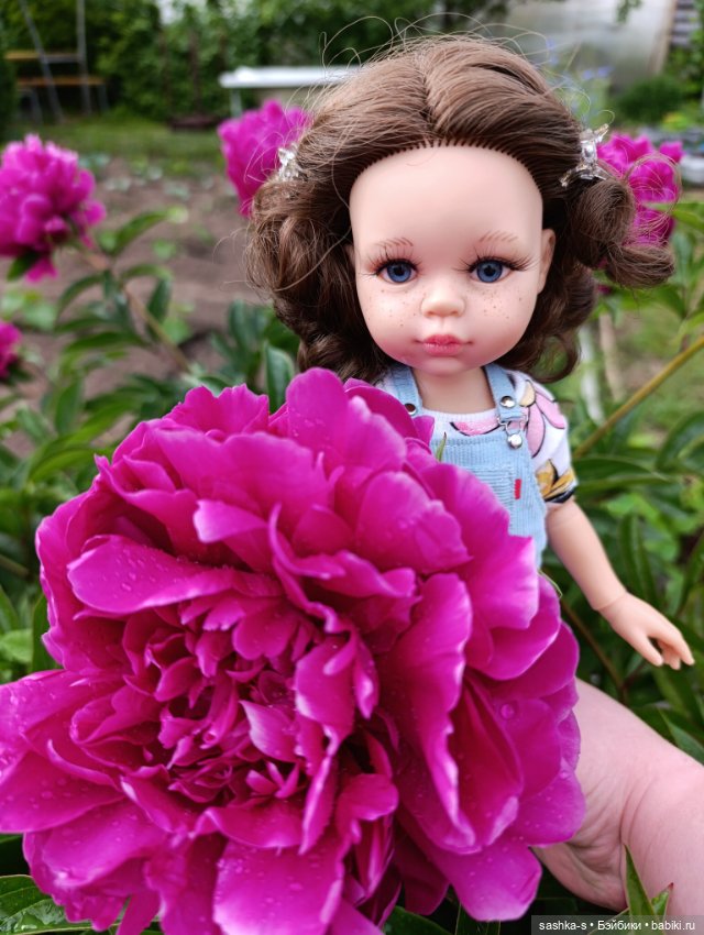 Весна-Лето 2025. Часть 1 - Прогулка с Сашкой (Паола Рейна)