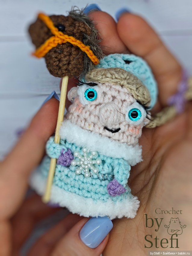 Дед Мороз и Снегурочка — Вязаные игрушки и амигуруми: крючком