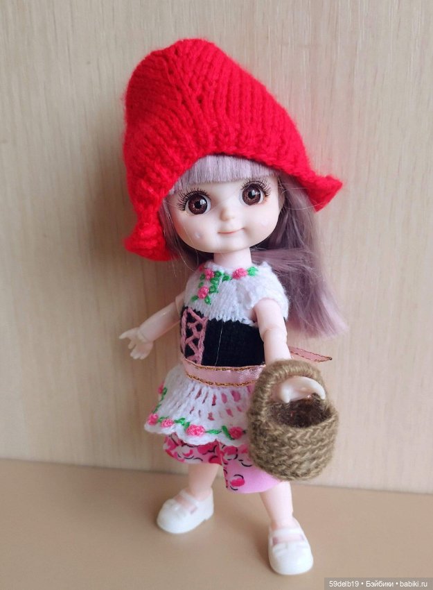 Новогодний костюм для куклы баболи "Красная Шапочка" (фото 5)