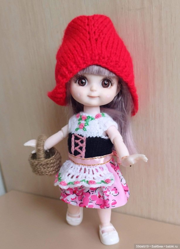 Новогодний костюм для куклы баболи "Красная Шапочка" (фото 8)