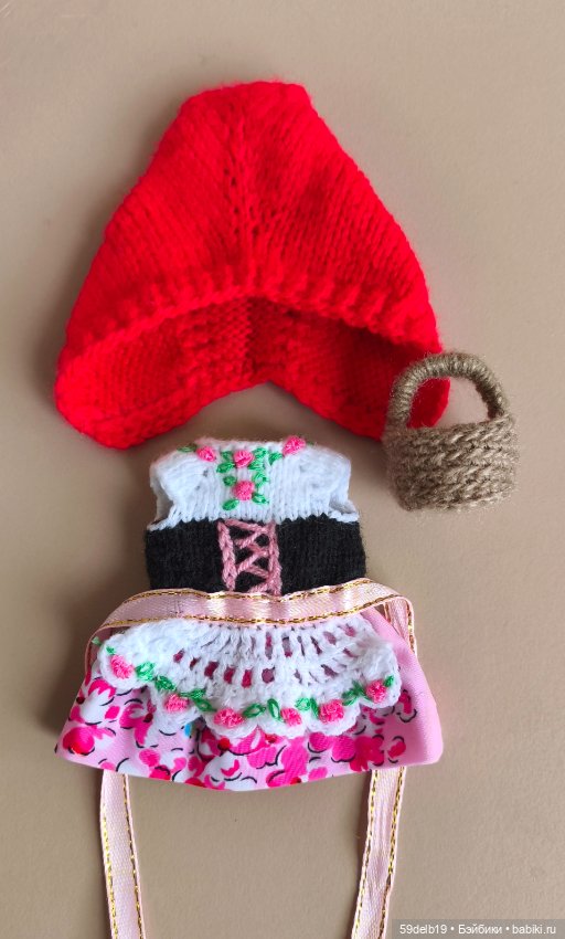 Новогодний костюм для куклы баболи "Красная Шапочка" (фото 9)