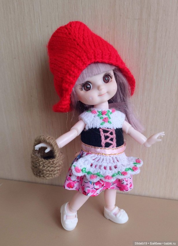 Новогодний костюм для куклы баболи "Красная Шапочка" (фото 4)