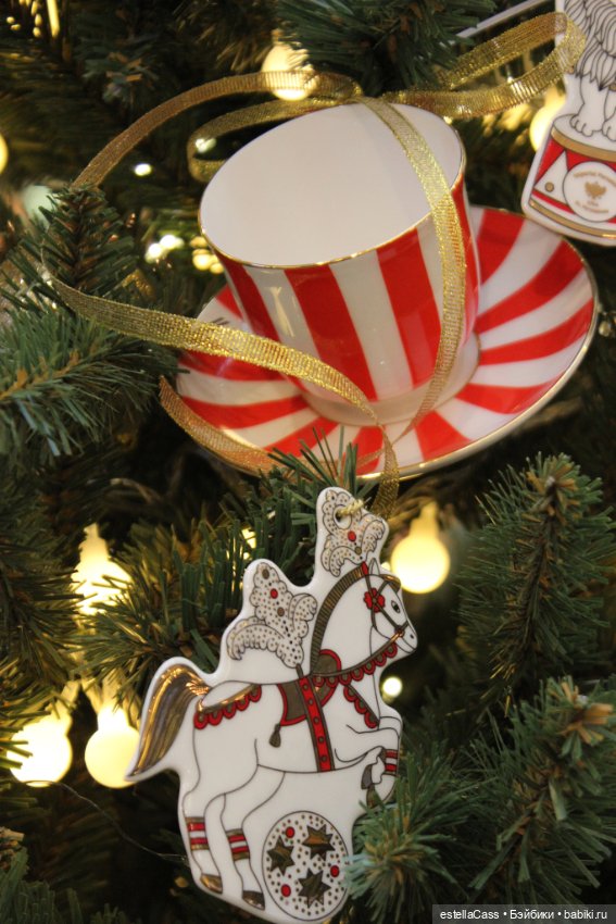 Елочки ГУМа, декабрь 2025