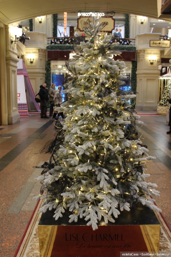 Елочки ГУМа, декабрь 2025