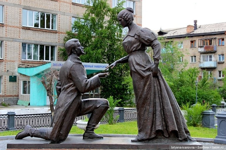 Есть такой памятник любви и верности (фото 7)