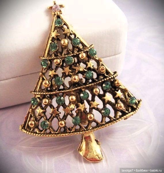 (20)25 винтажных брошей в виде новогодних ёлочек