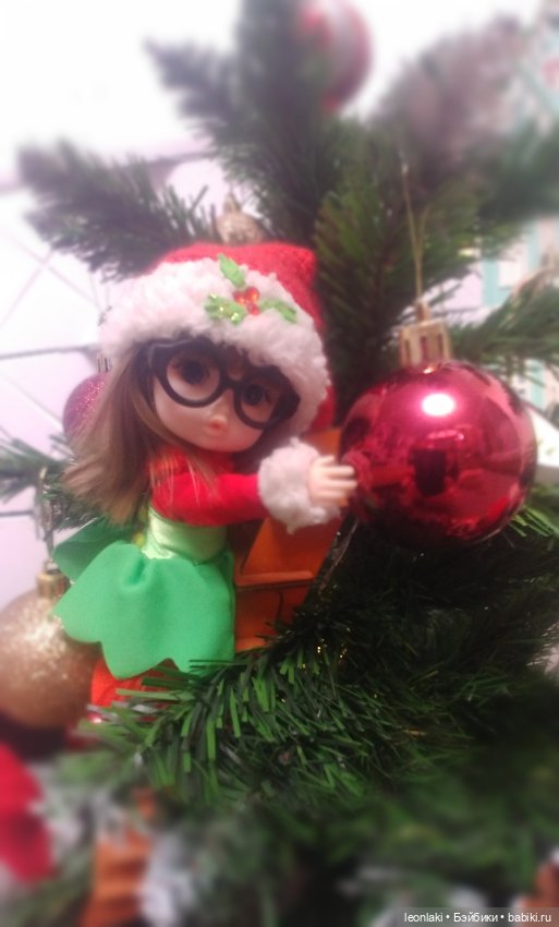 Подготовка к Новому году в весёлой компании (фото 5)