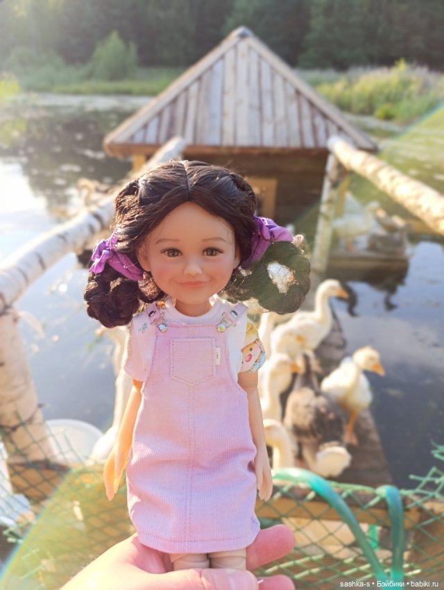 Весна-Лето 2025. Часть 2 - Прогулки с Джули (Руби Ред)