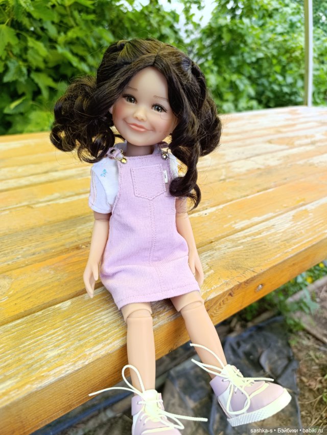 Весна-Лето 2025. Часть 2 - Прогулки с Джули (Руби Ред)