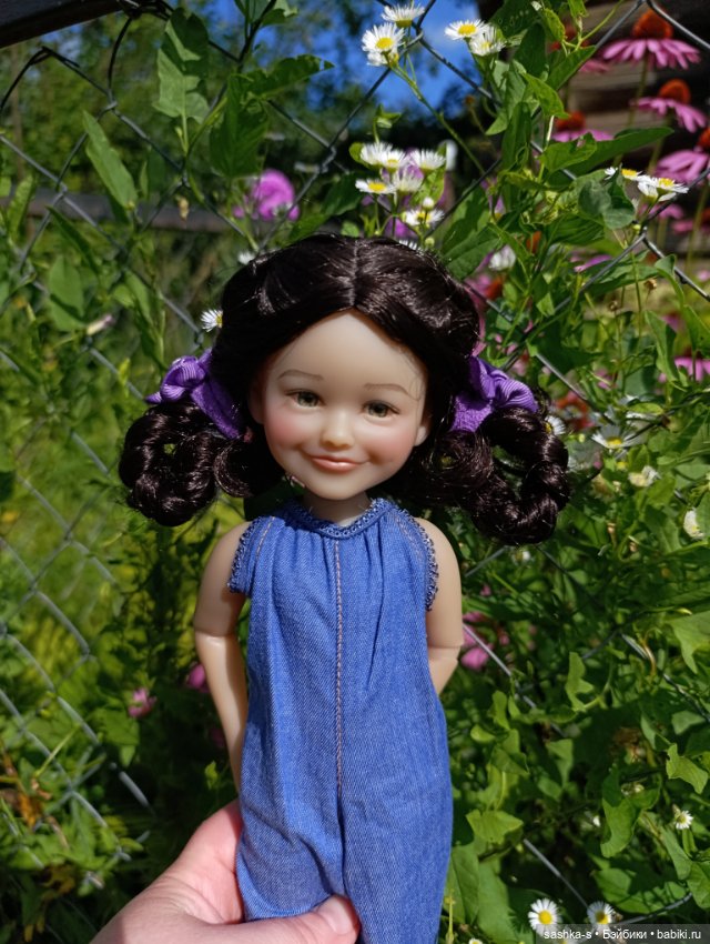 Весна-Лето 2025. Часть 2 - Прогулки с Джули (Руби Ред)