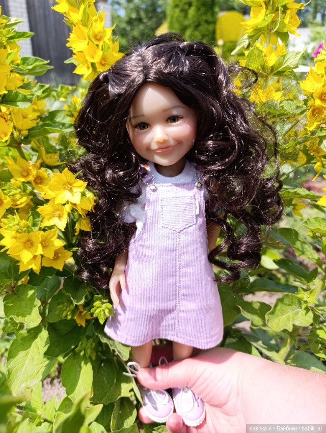 Весна-Лето 2025. Часть 2 - Прогулки с Джули (Руби Ред)