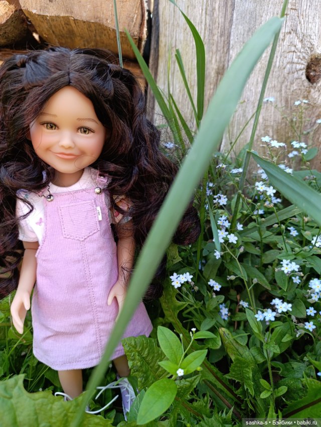 Весна-Лето 2025. Часть 2 - Прогулки с Джули (Руби Ред)