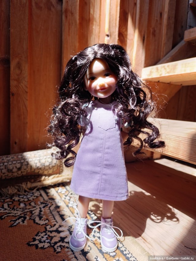 Весна-Лето 2025. Часть 2 - Прогулки с Джули (Руби Ред)