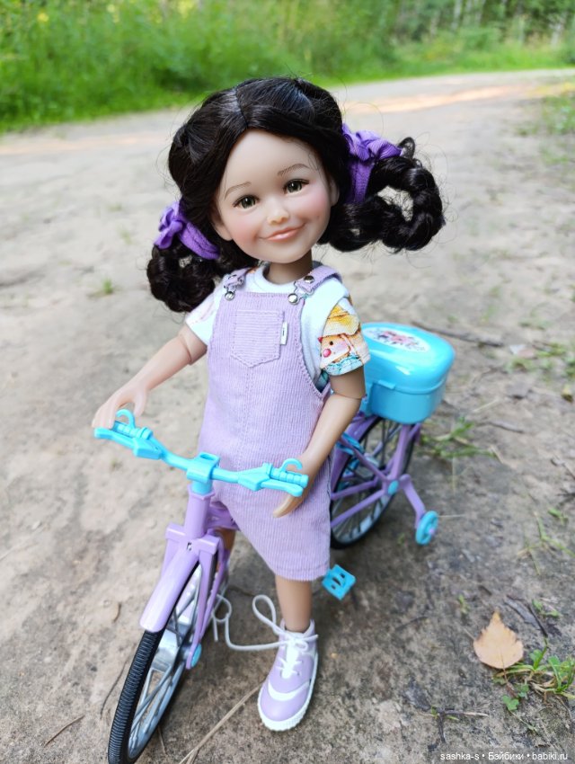 Весна-Лето 2025. Часть 2 - Прогулки с Джули (Руби Ред)