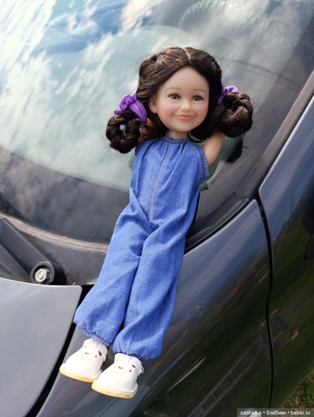 Весна-Лето 2025. Часть 2 - Прогулки с Джули (Руби Ред)