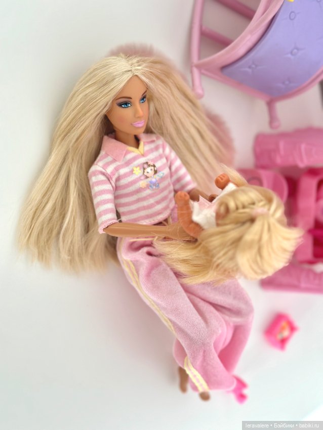 Розовая нежность 🩷 — Коллекции игровых кукол (Playline): фото полок (фото 6)