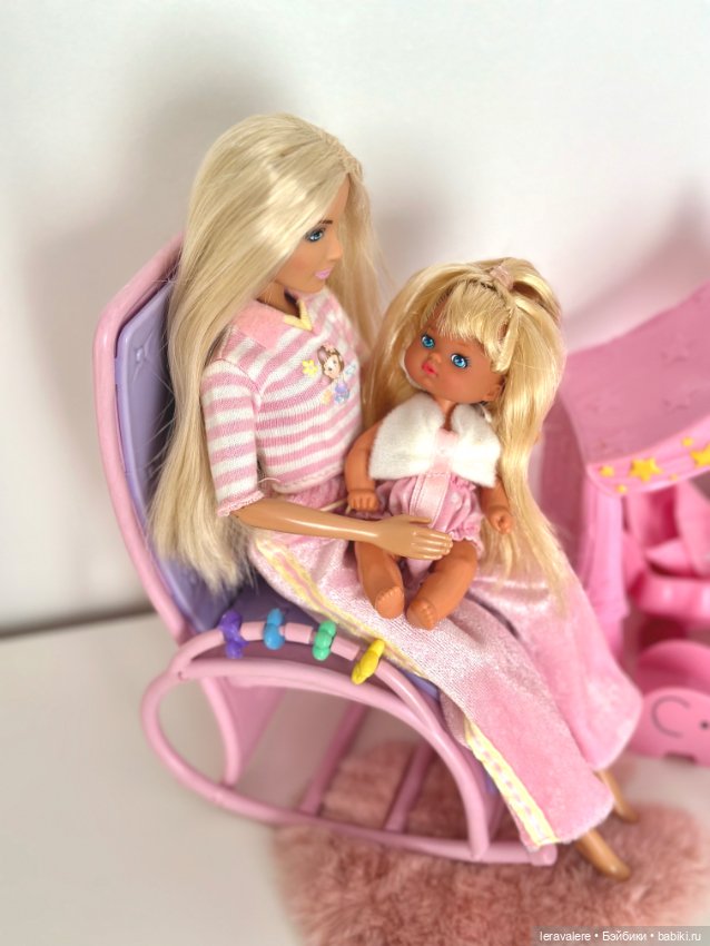 Розовая нежность 🩷 — Коллекции игровых кукол (Playline): фото полок