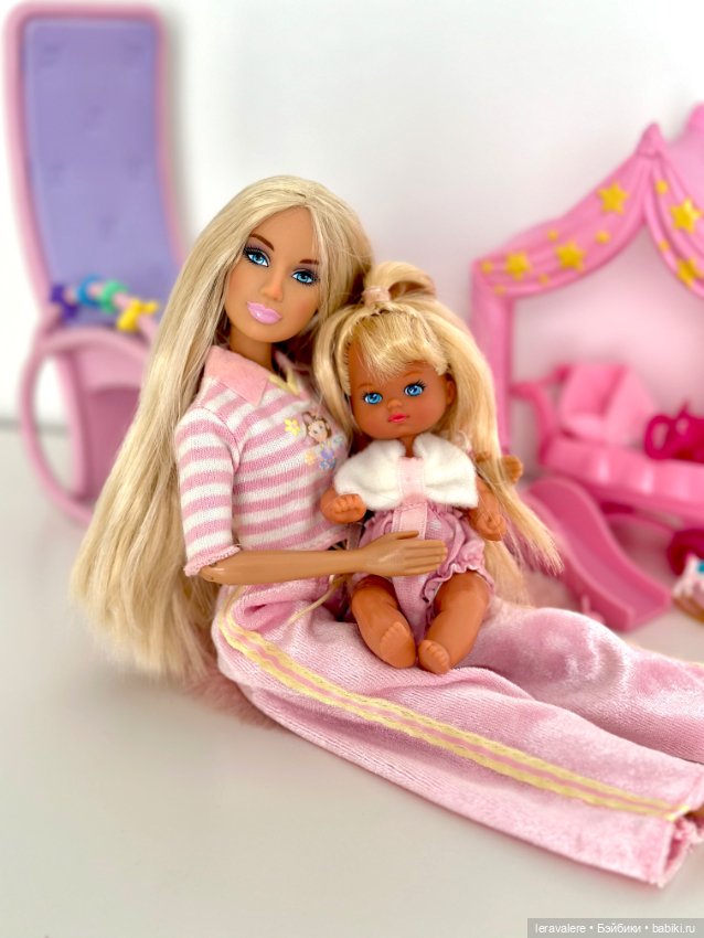 Розовая нежность 🩷 — Коллекции игровых кукол (Playline): фото полок (фото 9)